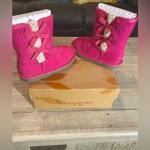 Koolaburra by Ugg…Victoria Short Boot. Raspberry Rose color; Big Girls Size 2